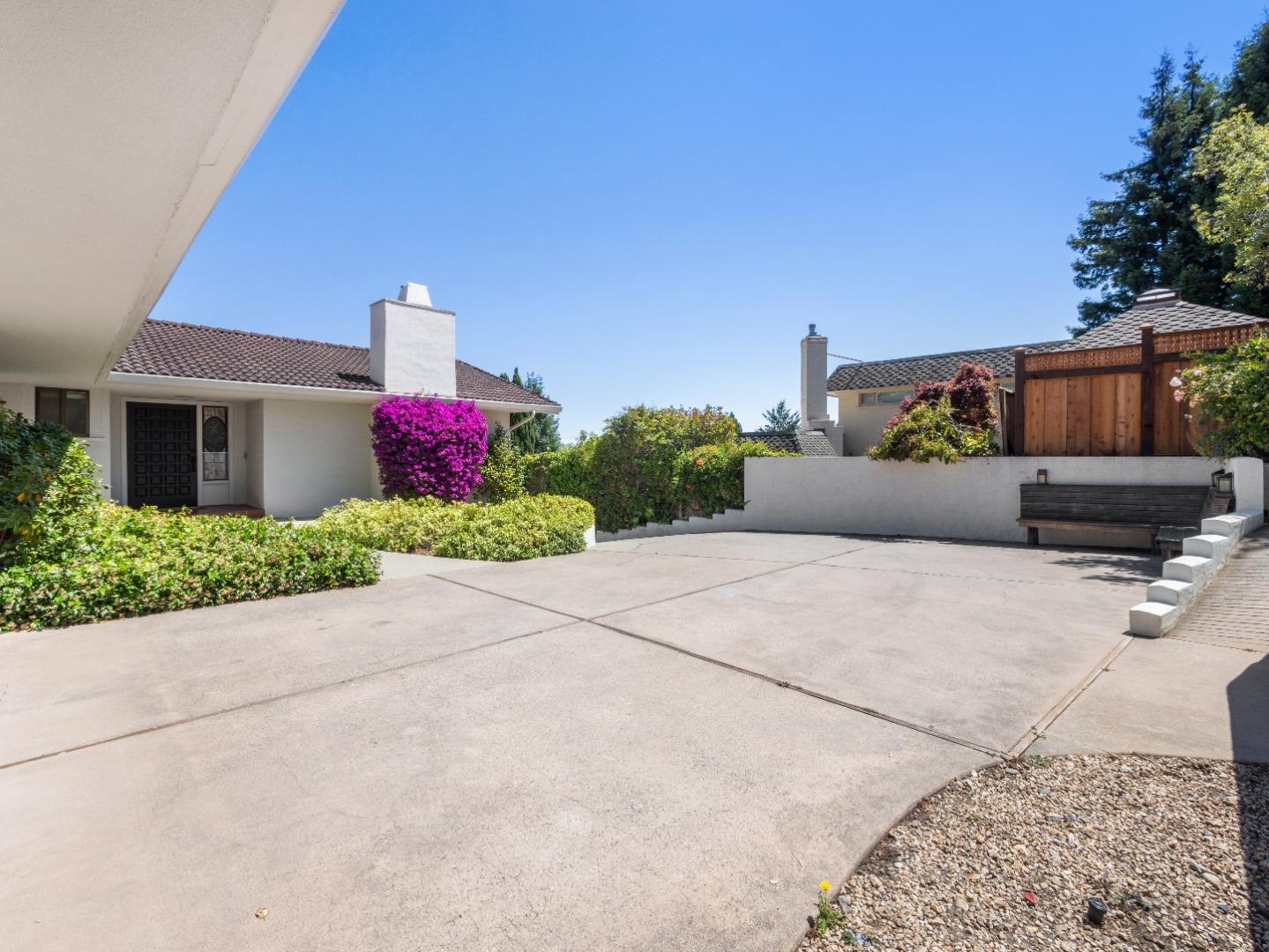 Detail Gallery Image 9 of 87 For 209 Calcita Dr, Santa Cruz,  CA 95060 - 4 Beds | 3/1 Baths