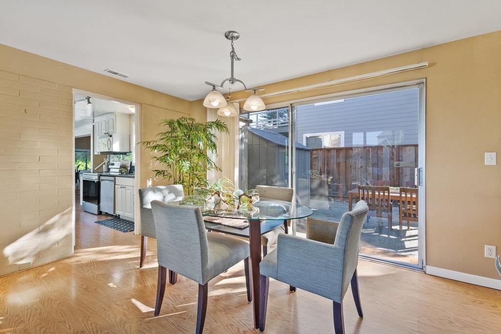 Detail Gallery Image 16 of 71 For 734 Seacliff Dr, Aptos,  CA 95003 - 3 Beds | 2 Baths