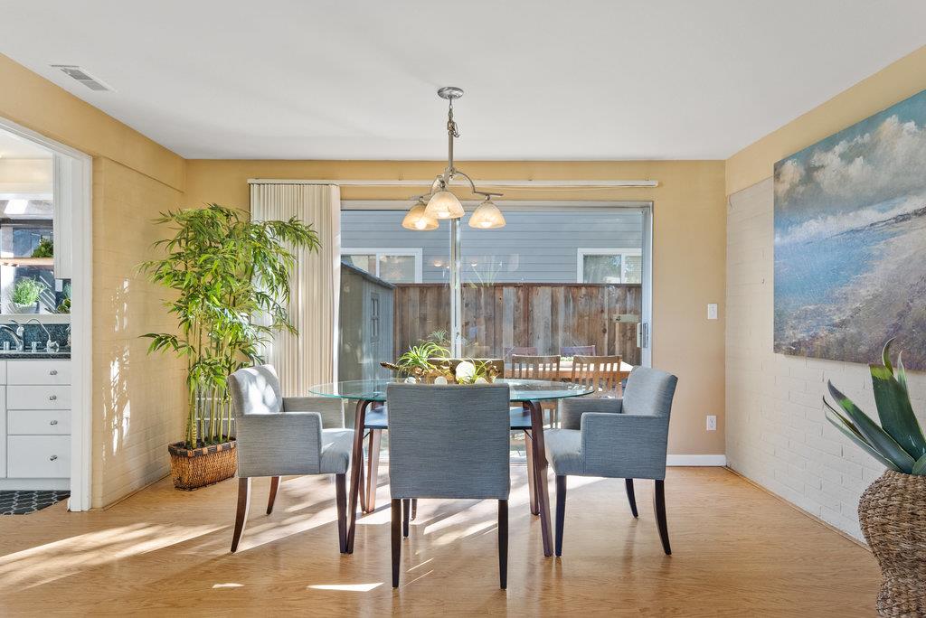 Detail Gallery Image 17 of 71 For 734 Seacliff Dr, Aptos,  CA 95003 - 3 Beds | 2 Baths