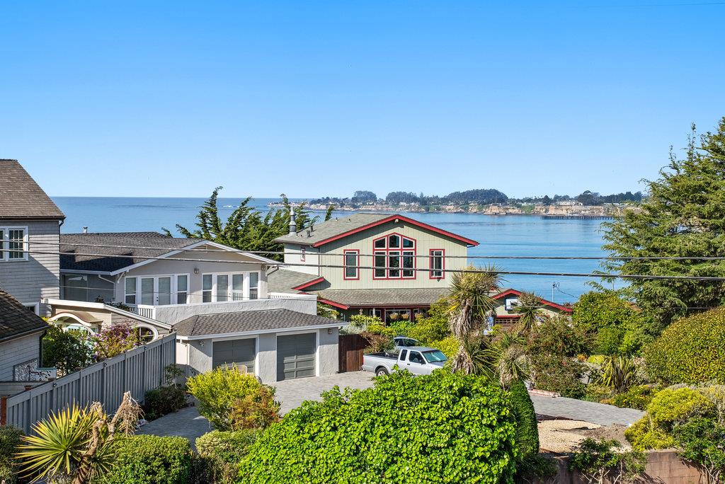Detail Gallery Image 59 of 71 For 734 Seacliff Dr, Aptos,  CA 95003 - 3 Beds | 2 Baths