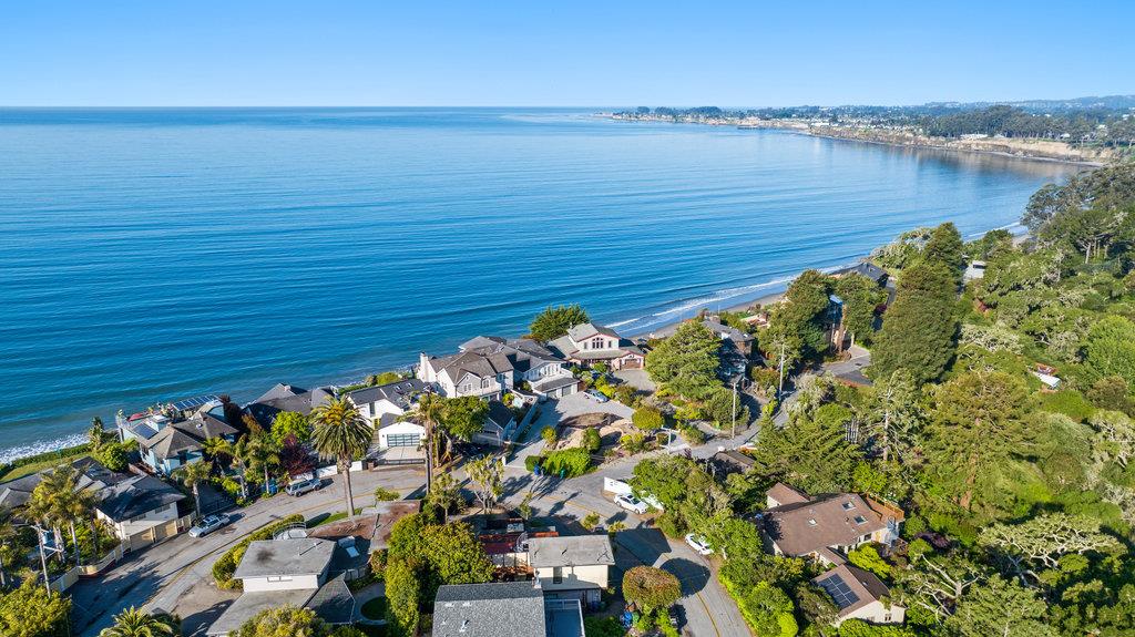 Detail Gallery Image 68 of 71 For 734 Seacliff Dr, Aptos,  CA 95003 - 3 Beds | 2 Baths