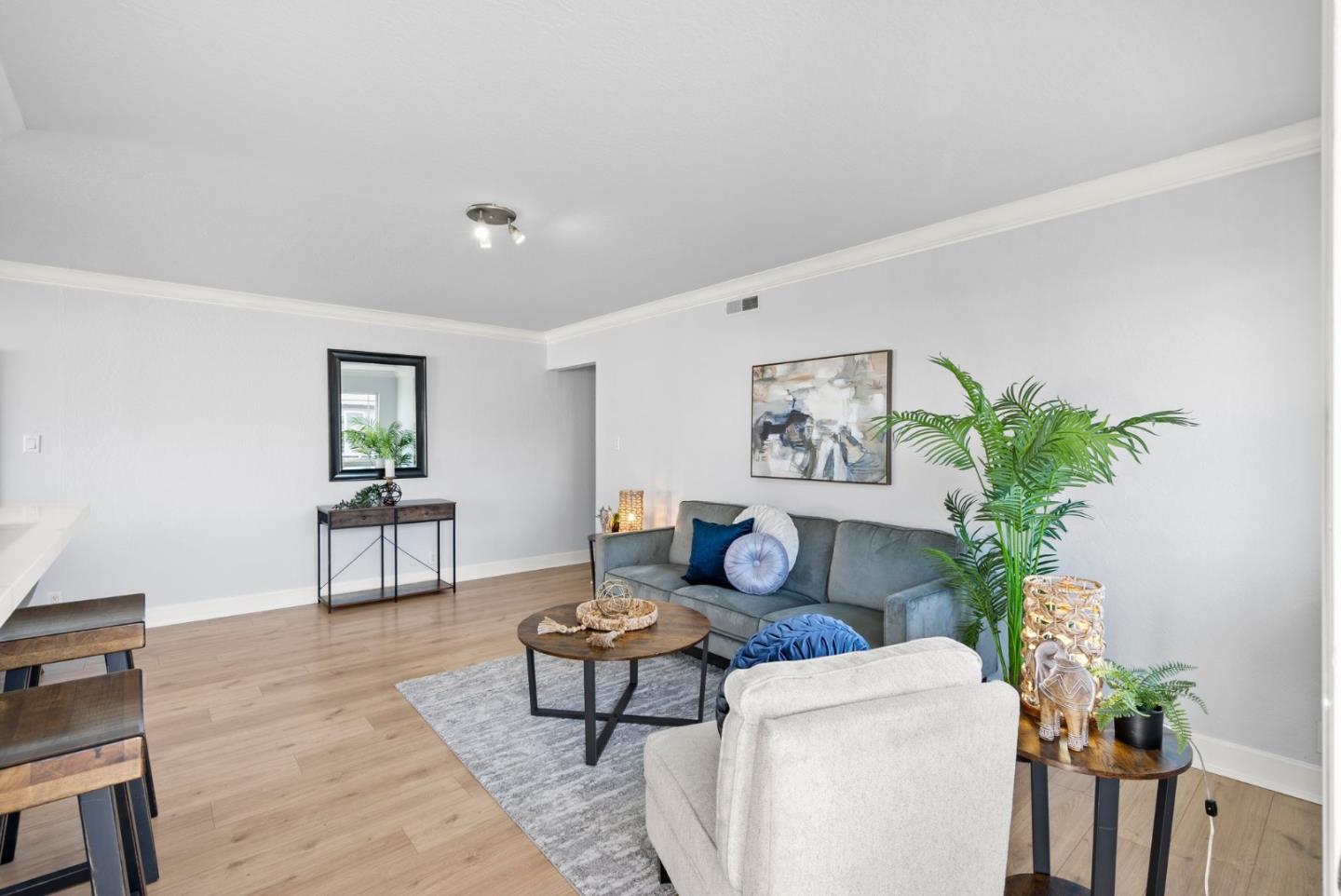 Detail Gallery Image 2 of 33 For 4759 Capay Dr #4,  San Jose,  CA 95118 - 2 Beds | 1 Baths