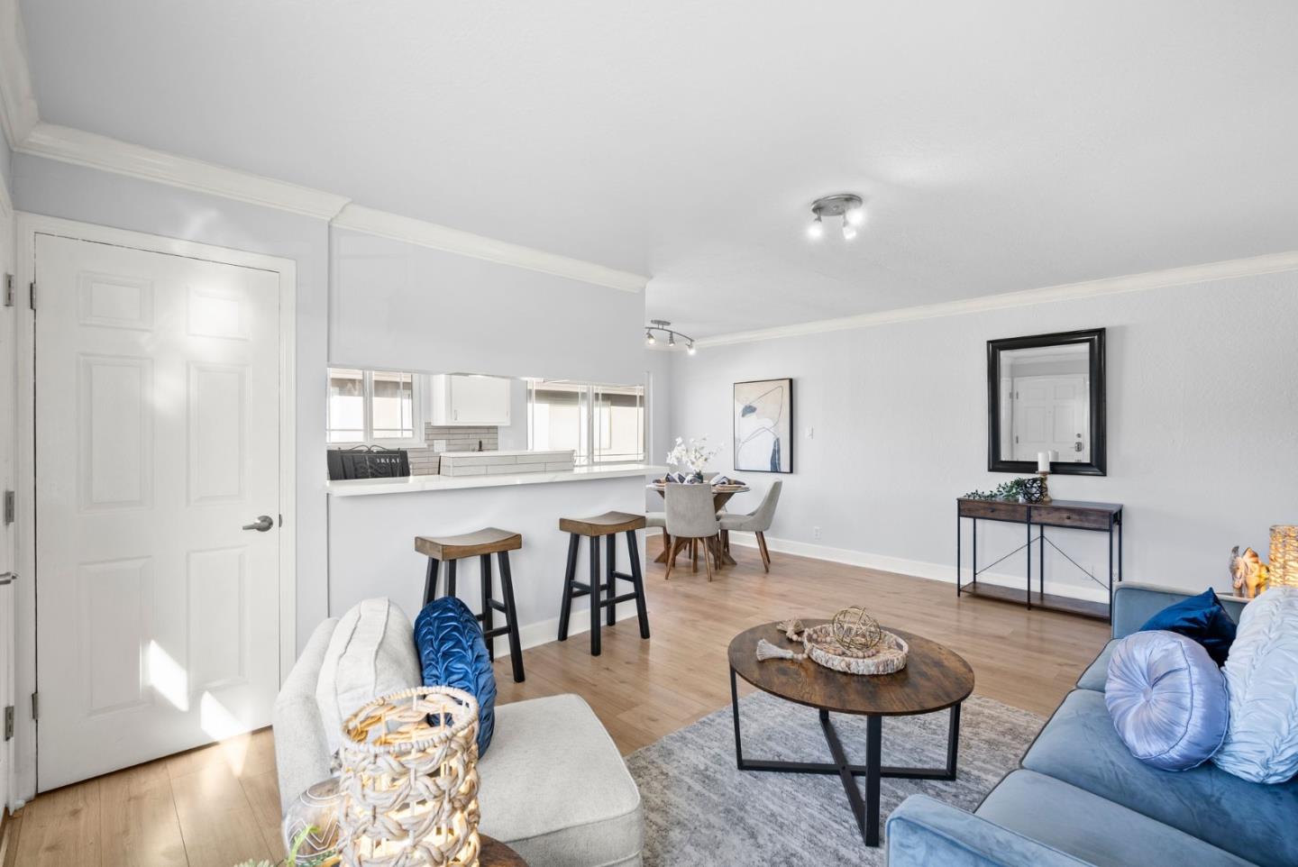 Detail Gallery Image 5 of 33 For 4759 Capay Dr #4,  San Jose,  CA 95118 - 2 Beds | 1 Baths