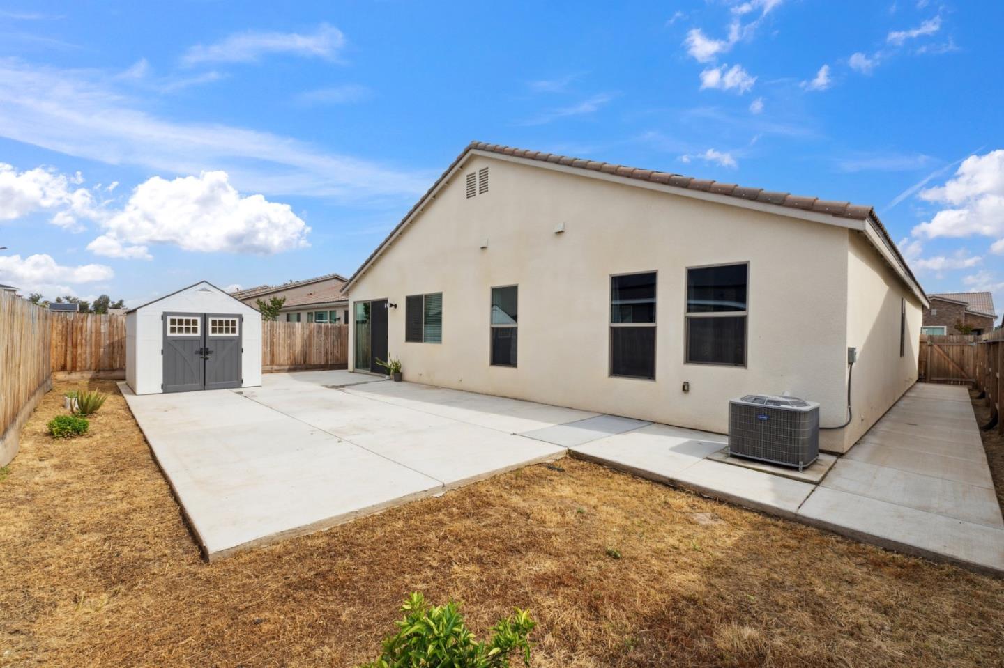 Detail Gallery Image 15 of 20 For 7218 East Brown Ave, Fresno,  CA 93737 - 5 Beds | 3 Baths