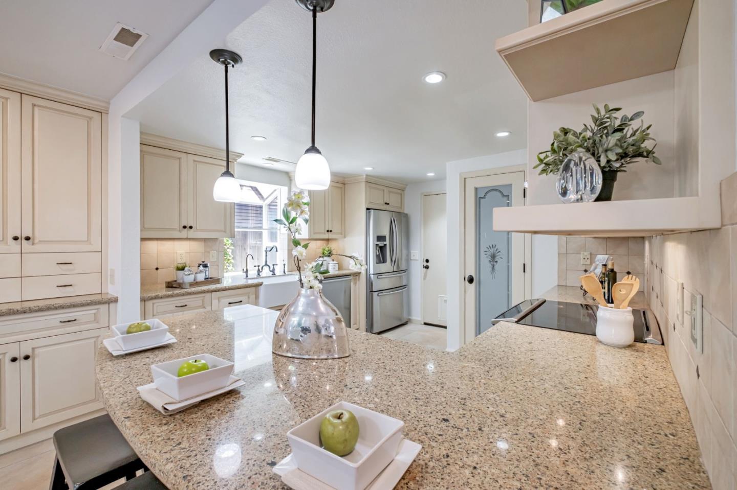Detail Gallery Image 14 of 47 For 1647 Schooner Ct, Santa Cruz,  CA 95062 - 4 Beds | 2/1 Baths