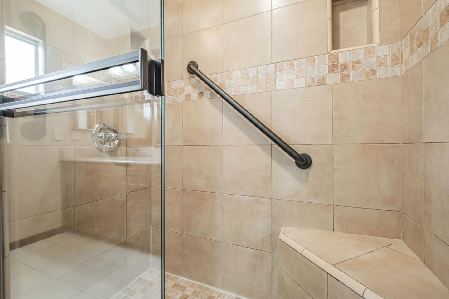 Detail Gallery Image 34 of 47 For 1647 Schooner Ct, Santa Cruz,  CA 95062 - 4 Beds | 2/1 Baths