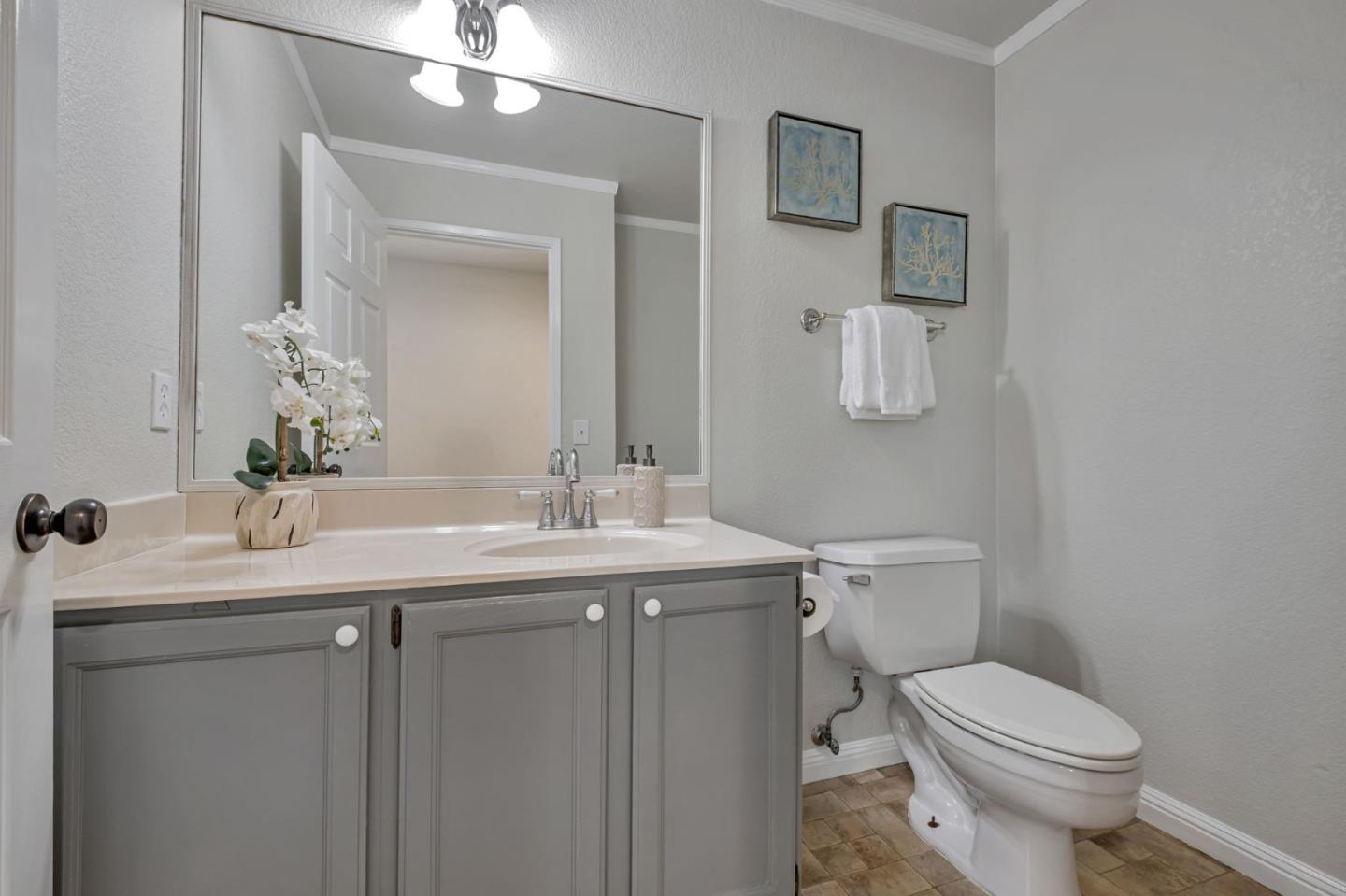 Detail Gallery Image 37 of 47 For 1647 Schooner Ct, Santa Cruz,  CA 95062 - 4 Beds | 2/1 Baths
