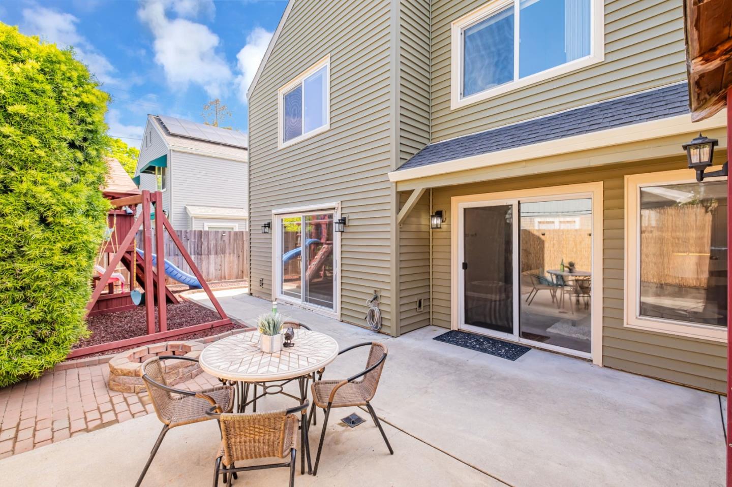 Detail Gallery Image 39 of 47 For 1647 Schooner Ct, Santa Cruz,  CA 95062 - 4 Beds | 2/1 Baths