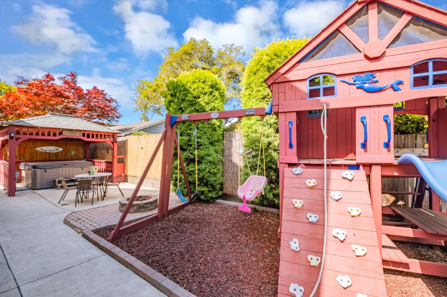 Detail Gallery Image 41 of 47 For 1647 Schooner Ct, Santa Cruz,  CA 95062 - 4 Beds | 2/1 Baths
