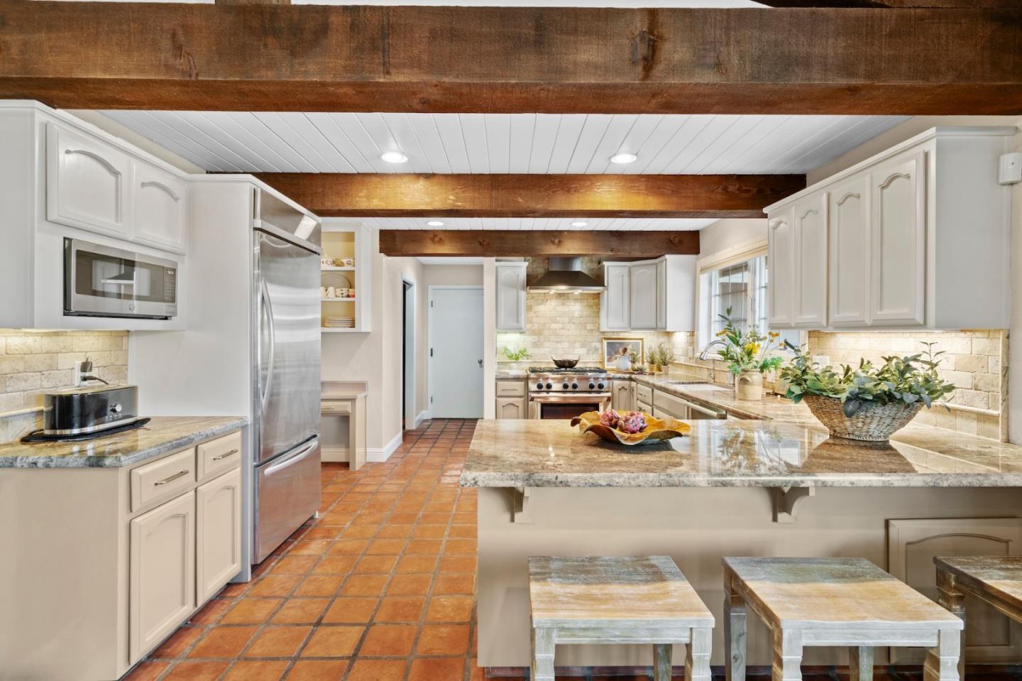 Detail Gallery Image 16 of 46 For 9900 Walter Welsher Ct, Gilroy,  CA 95020 - 4 Beds | 2/1 Baths