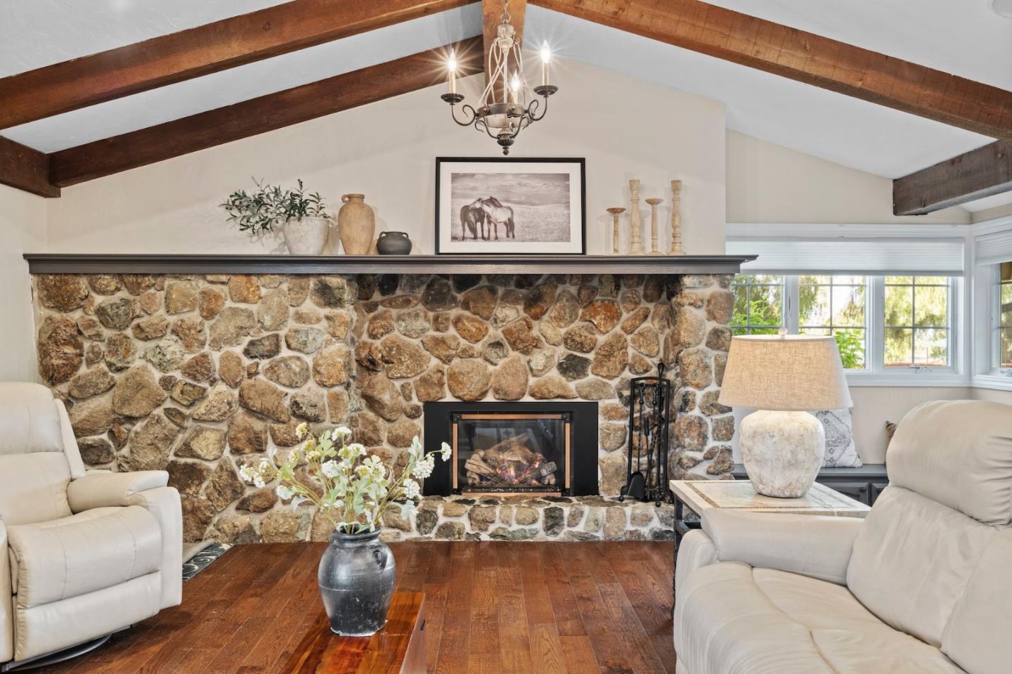 Detail Gallery Image 19 of 46 For 9900 Walter Welsher Ct, Gilroy,  CA 95020 - 4 Beds | 2/1 Baths
