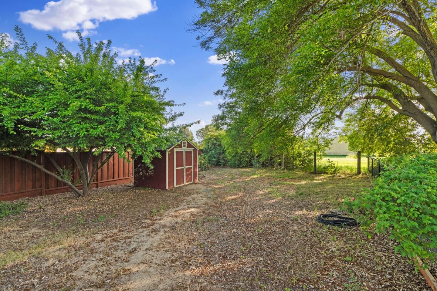 Detail Gallery Image 29 of 46 For 9900 Walter Welsher Ct, Gilroy,  CA 95020 - 4 Beds | 2/1 Baths