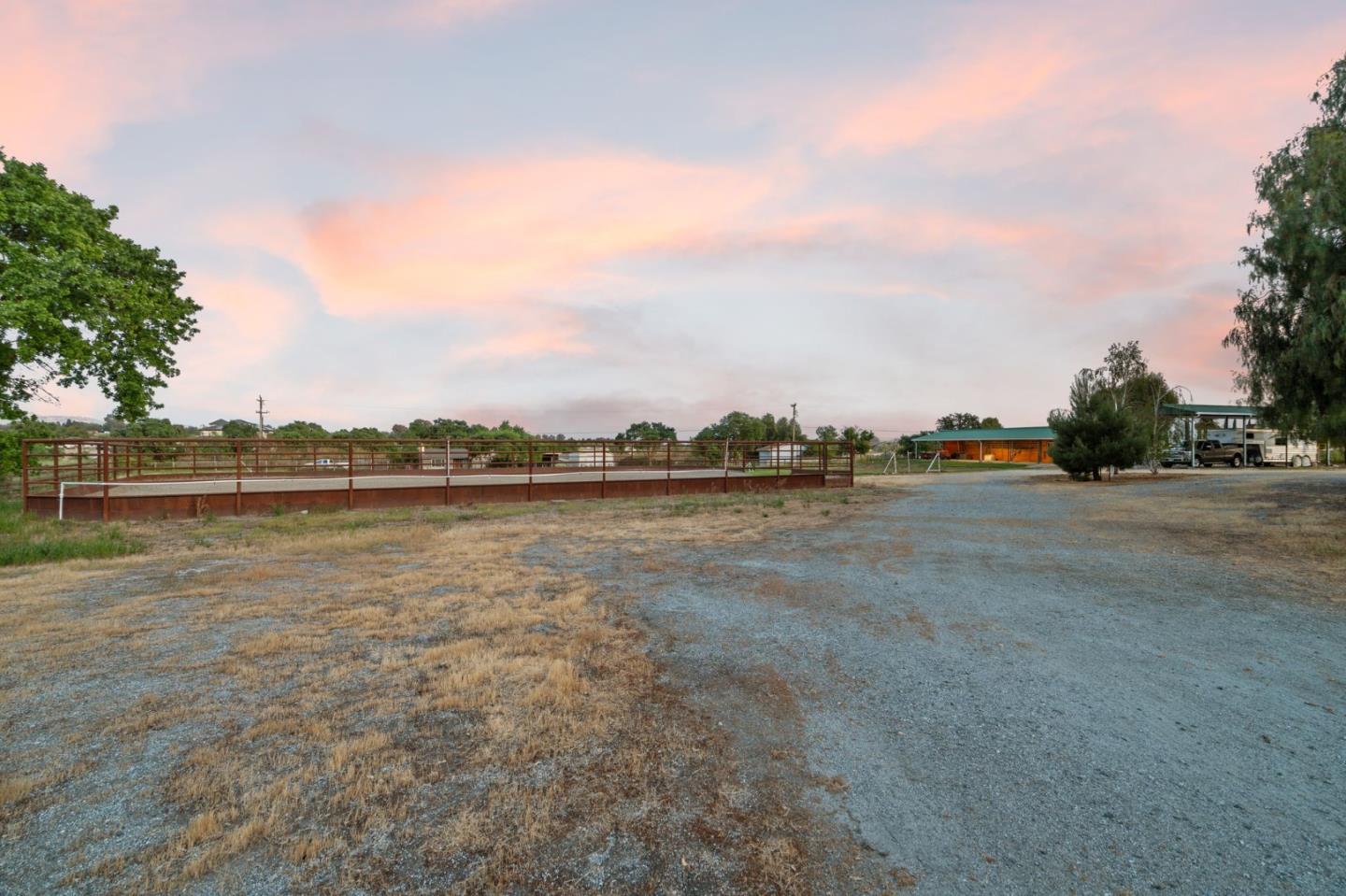 Detail Gallery Image 31 of 46 For 9900 Walter Welsher Ct, Gilroy,  CA 95020 - 4 Beds | 2/1 Baths