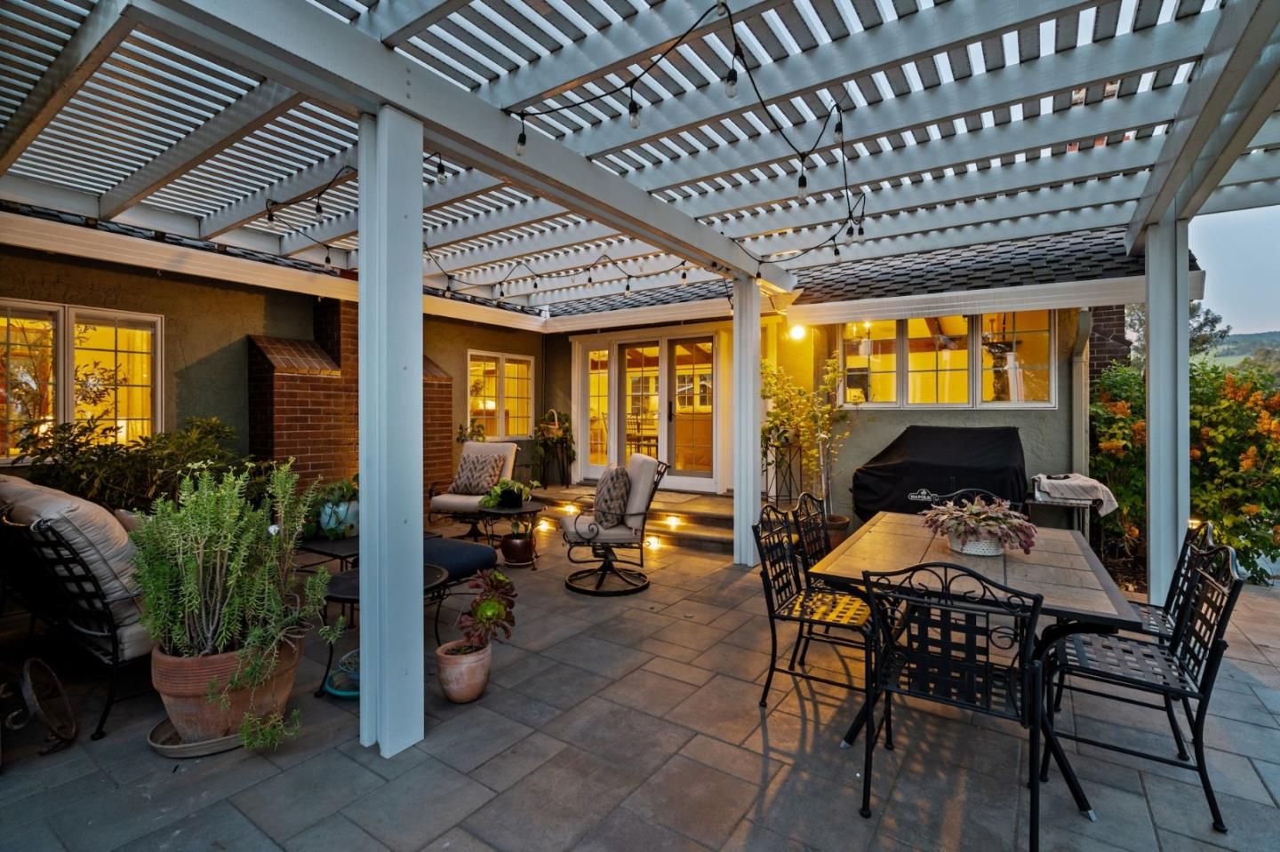 Detail Gallery Image 34 of 46 For 9900 Walter Welsher Ct, Gilroy,  CA 95020 - 4 Beds | 2/1 Baths