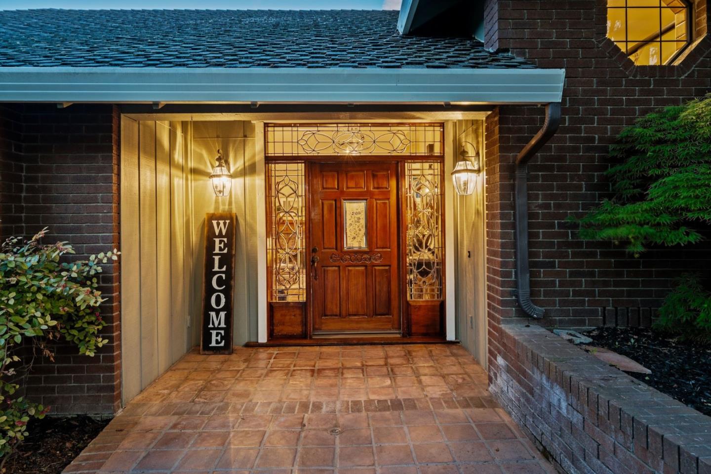 Detail Gallery Image 8 of 46 For 9900 Walter Welsher Ct, Gilroy,  CA 95020 - 4 Beds | 2/1 Baths