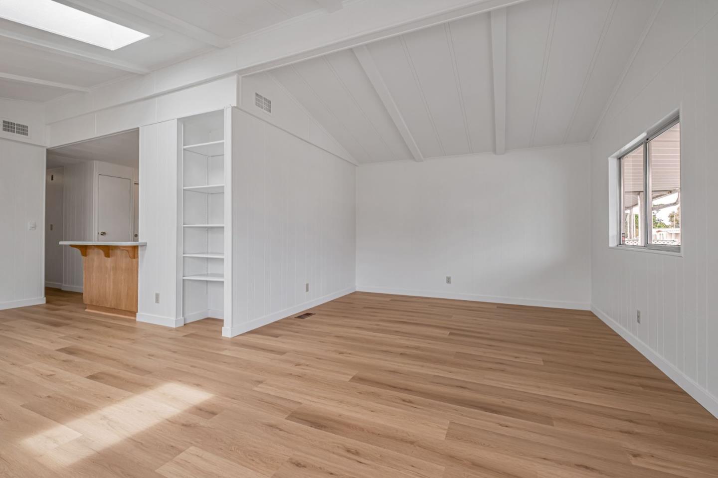 Detail Gallery Image 11 of 49 For 998 38th Ave #11,  Santa Cruz,  CA 95062 - 2 Beds | 2 Baths