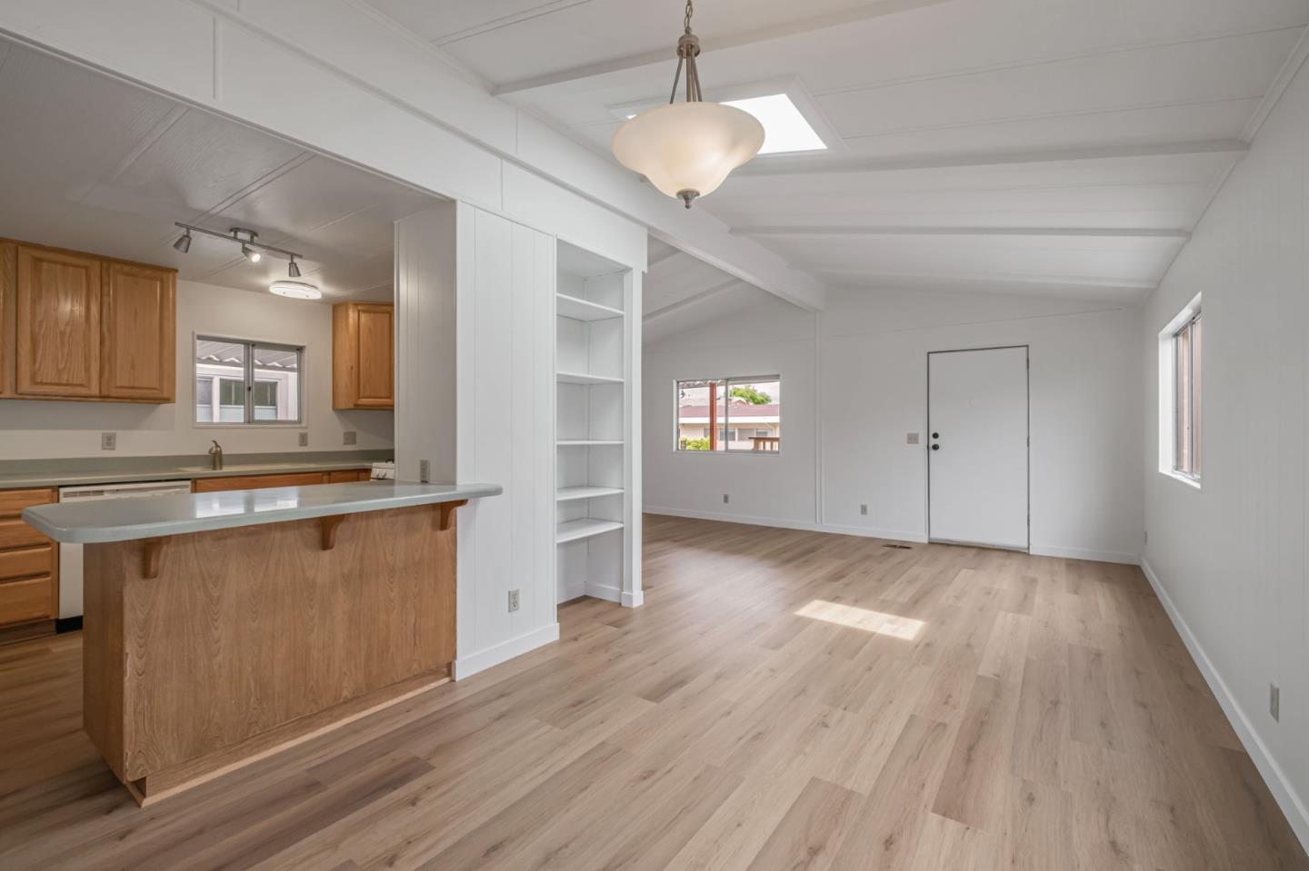 Detail Gallery Image 16 of 49 For 998 38th Ave #11,  Santa Cruz,  CA 95062 - 2 Beds | 2 Baths