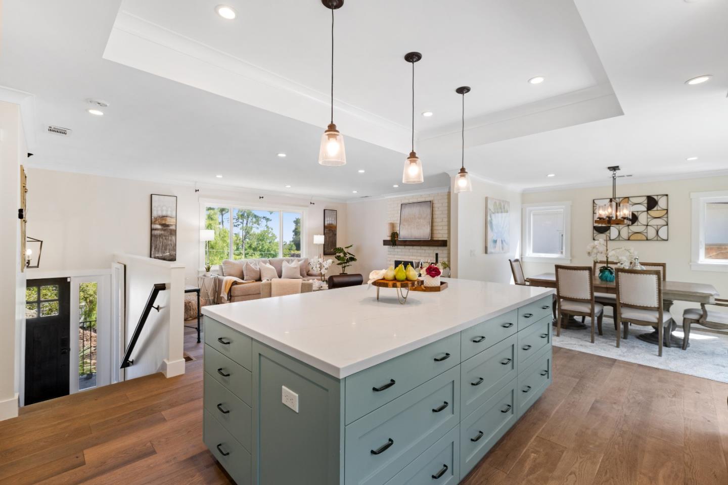 Detail Gallery Image 16 of 38 For 3729 Laurel Way, Redwood City,  CA 94062 - 4 Beds | 2 Baths