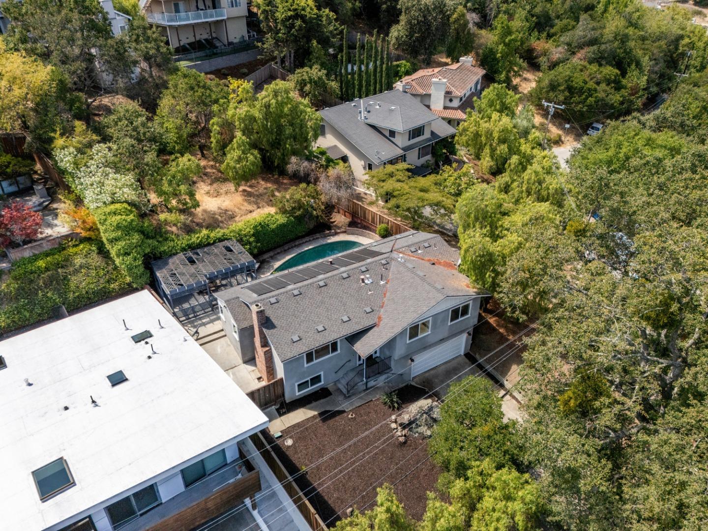 Detail Gallery Image 6 of 38 For 3729 Laurel Way, Redwood City,  CA 94062 - 4 Beds | 2 Baths