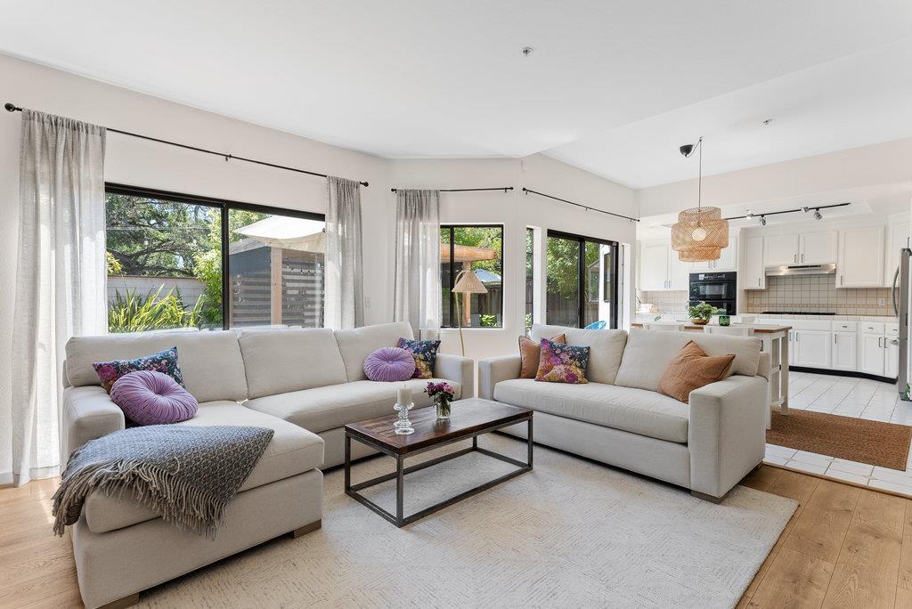 Detail Gallery Image 18 of 52 For 4445 Esta Ln, Soquel,  CA 95073 - 4 Beds | 2/1 Baths