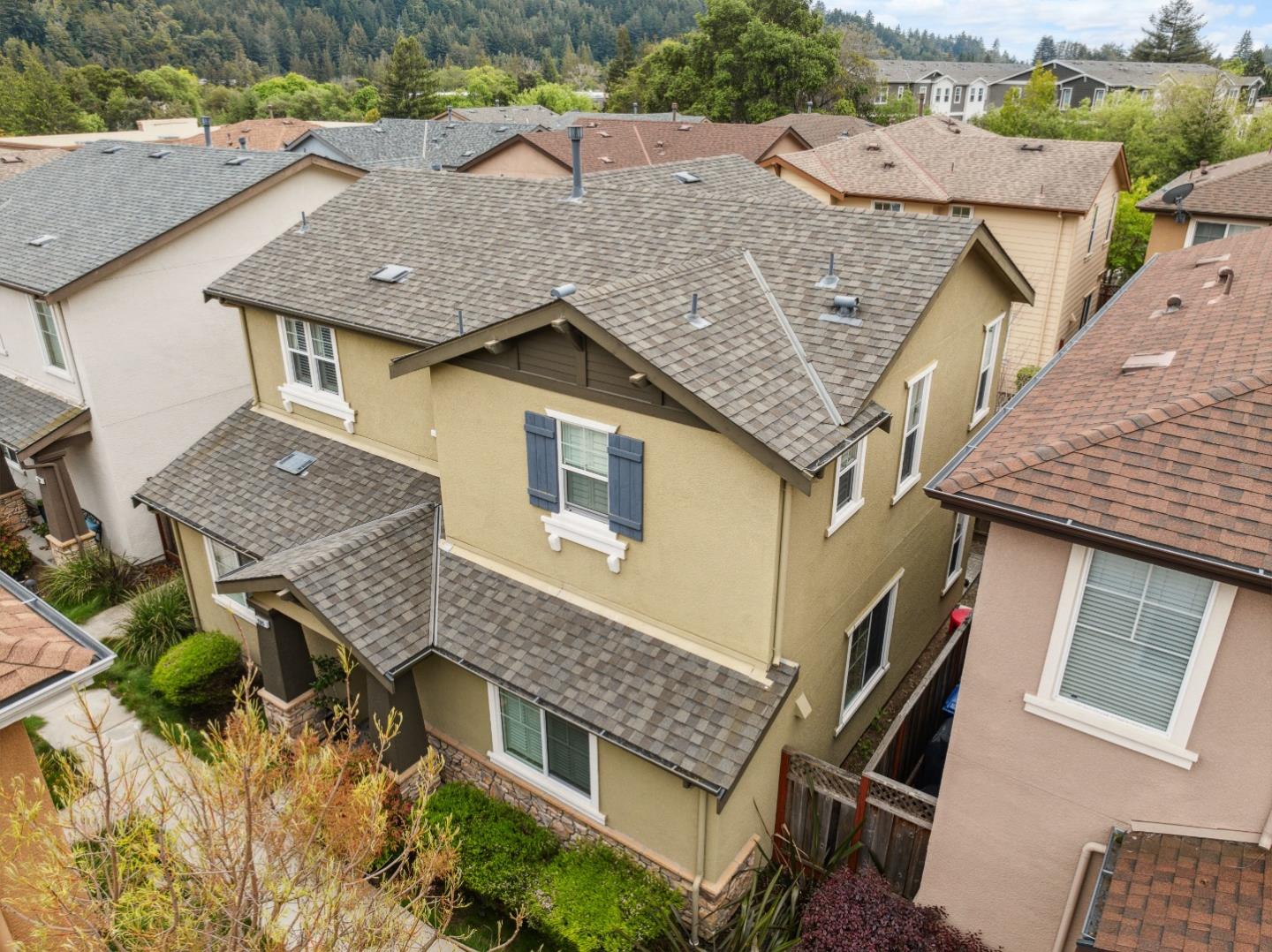 Detail Gallery Image 32 of 42 For 206 Gold Ct, Scotts Valley,  CA 95066 - 4 Beds | 3 Baths