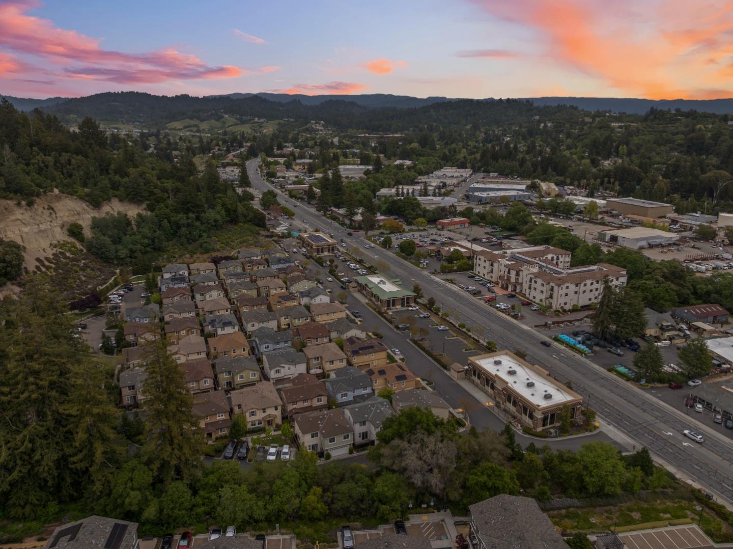 Detail Gallery Image 39 of 42 For 206 Gold Ct, Scotts Valley,  CA 95066 - 4 Beds | 3 Baths
