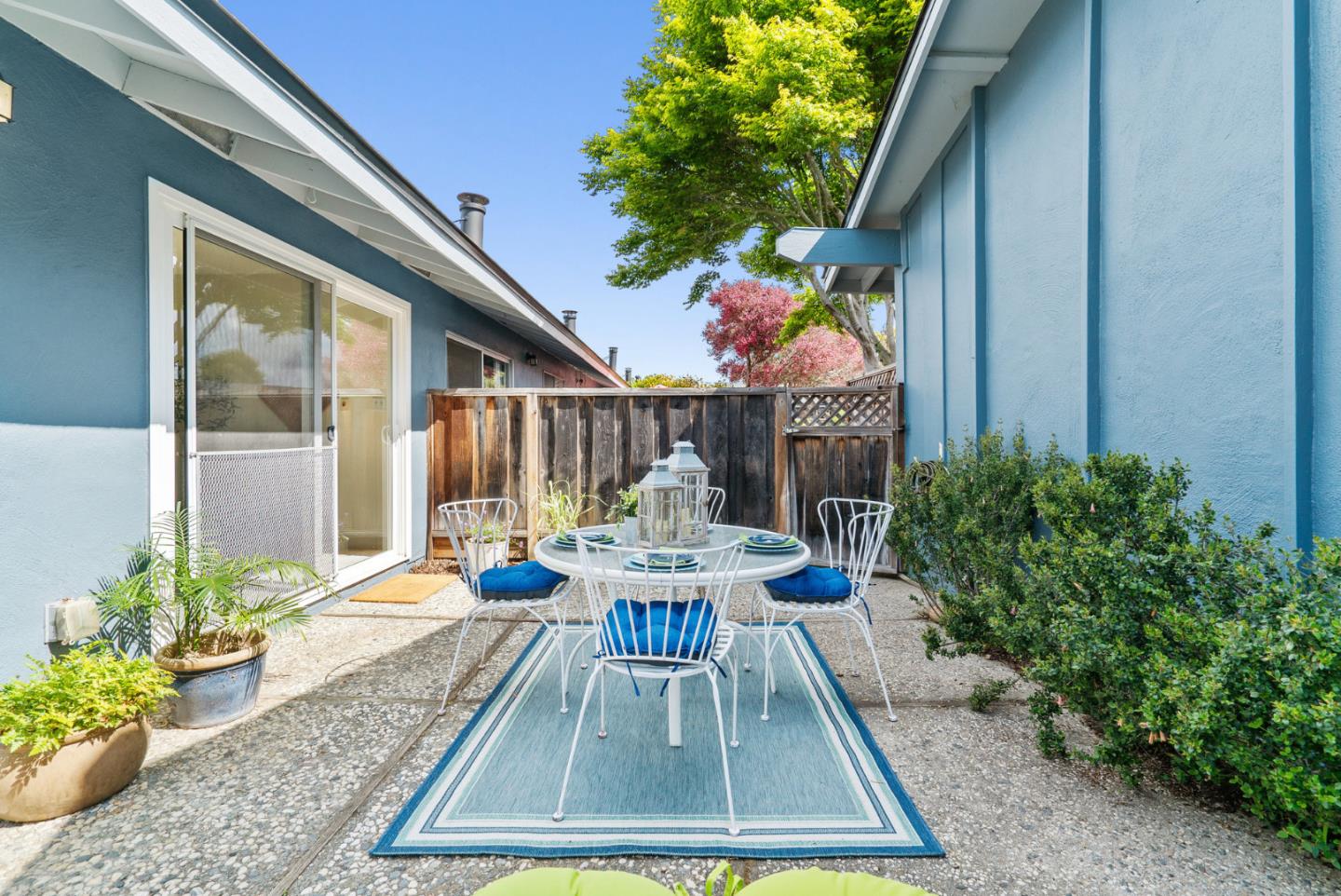 Detail Gallery Image 22 of 36 For 1863 Halterman Ave #C3,  Santa Cruz,  CA 95062 - 1 Beds | 1 Baths
