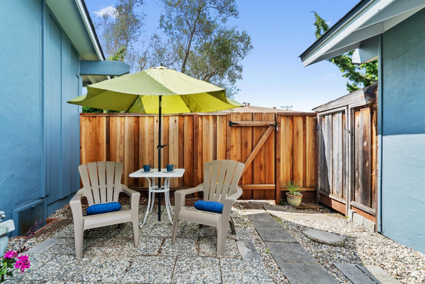 Detail Gallery Image 25 of 36 For 1863 Halterman Ave #C3,  Santa Cruz,  CA 95062 - 1 Beds | 1 Baths