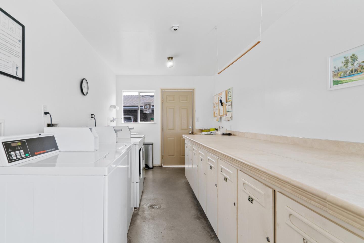 Detail Gallery Image 31 of 36 For 1863 Halterman Ave #C3,  Santa Cruz,  CA 95062 - 1 Beds | 1 Baths