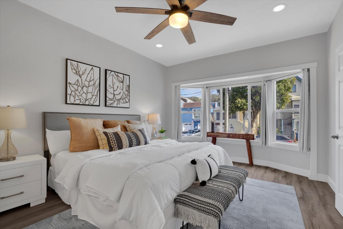 Detail Gallery Image 10 of 38 For 1060 Brunswick St, Daly City,  CA 94014 - 5 Beds | 3 Baths