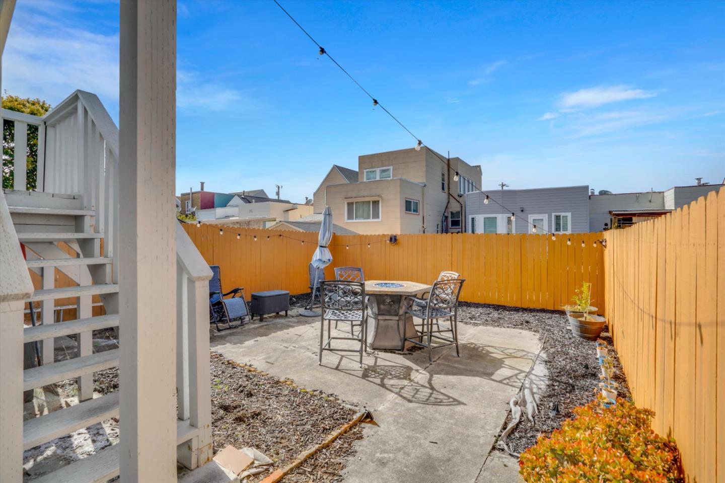 Detail Gallery Image 37 of 38 For 1060 Brunswick St, Daly City,  CA 94014 - 5 Beds | 3 Baths