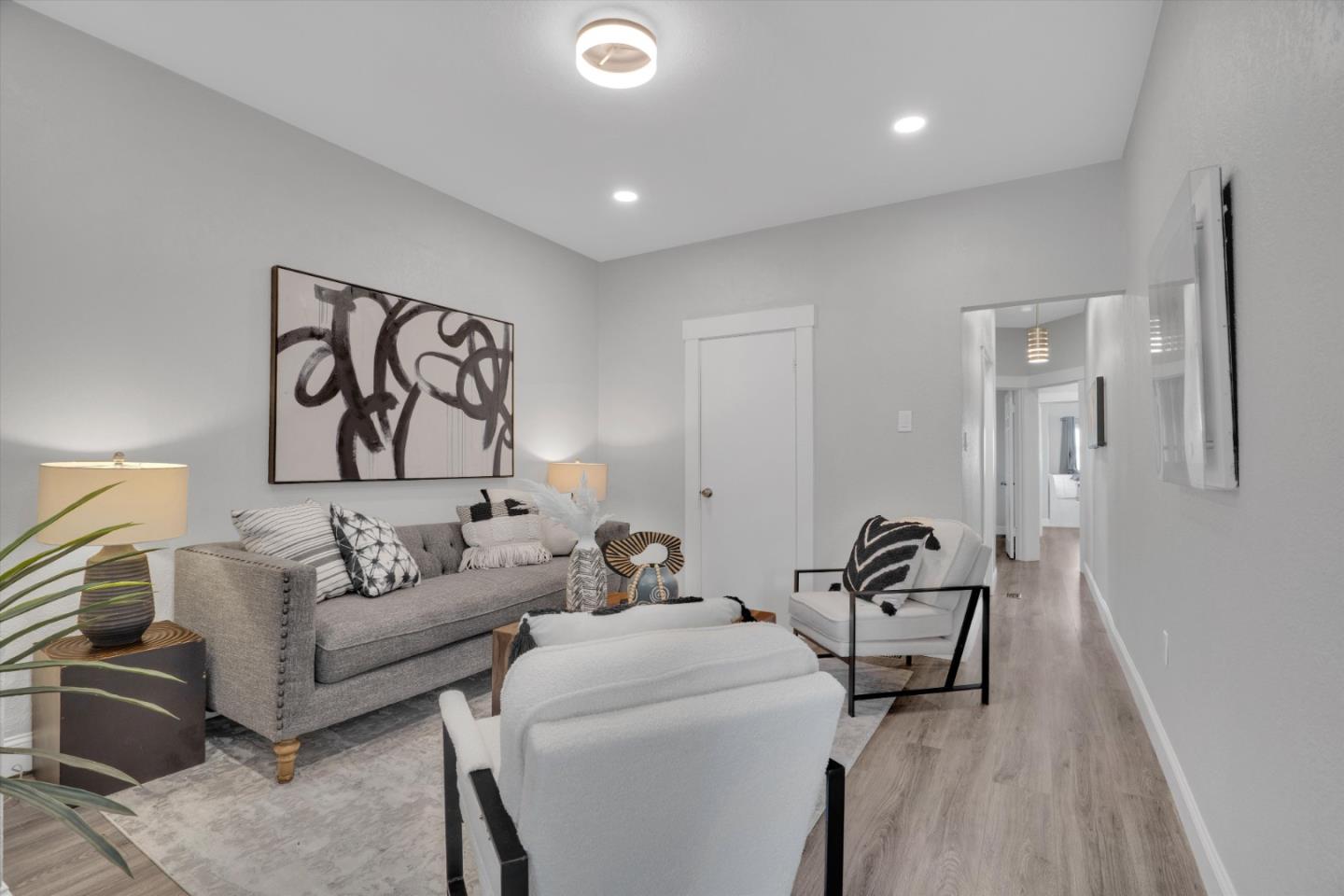 Detail Gallery Image 9 of 38 For 1060 Brunswick St, Daly City,  CA 94014 - 5 Beds | 3 Baths