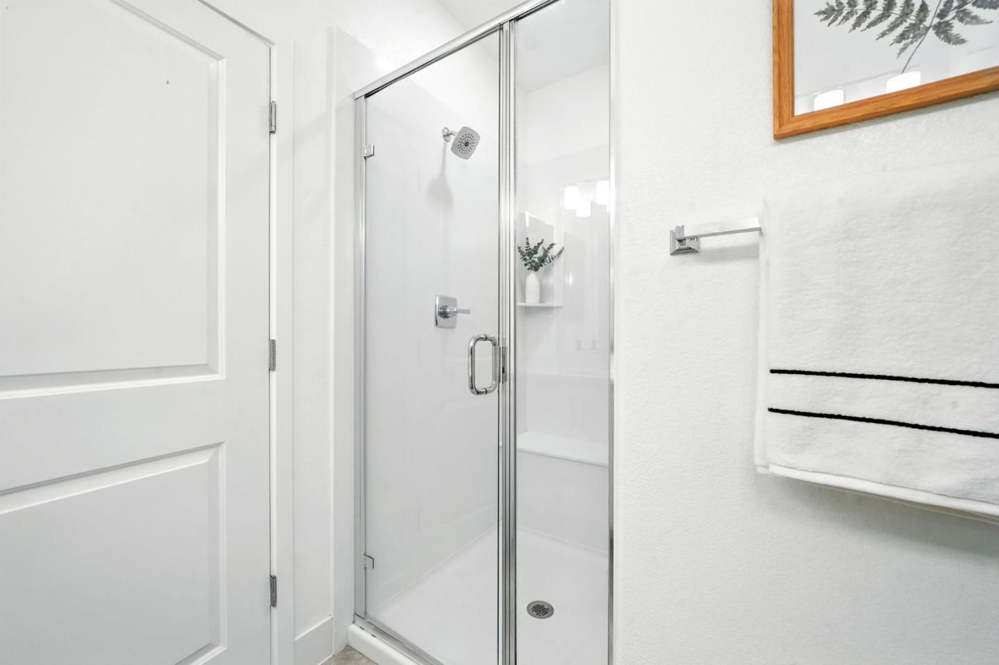 Detail Gallery Image 18 of 49 For 29341 Hub Ct, Hayward,  CA 94544 - 2 Beds | 2/1 Baths