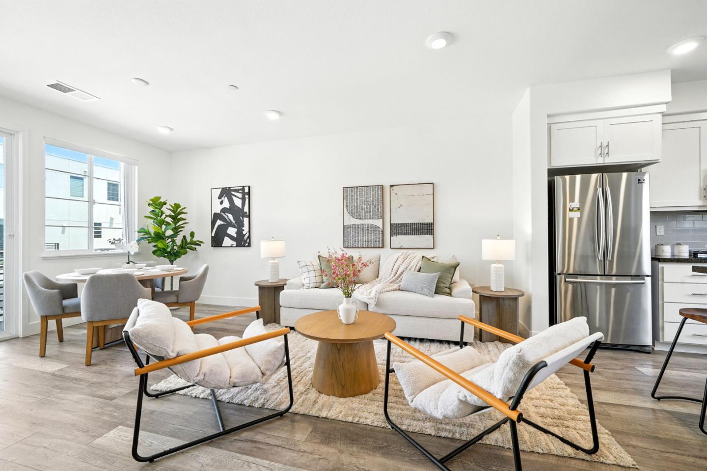 Detail Gallery Image 2 of 49 For 29341 Hub Ct, Hayward,  CA 94544 - 2 Beds | 2/1 Baths