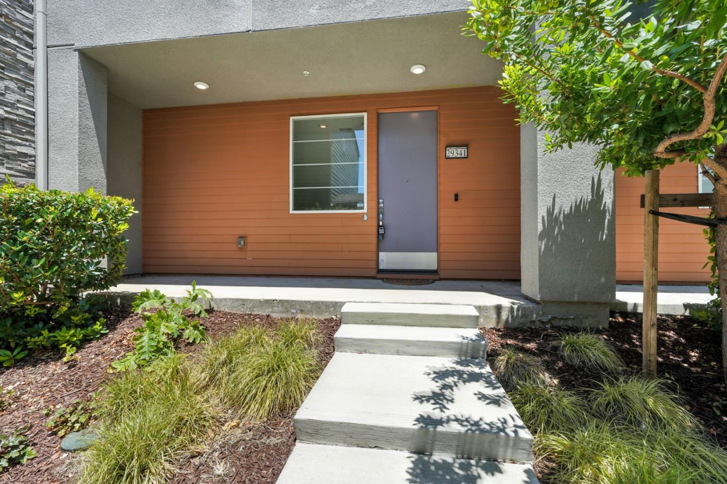 Detail Gallery Image 22 of 49 For 29341 Hub Ct, Hayward,  CA 94544 - 2 Beds | 2/1 Baths