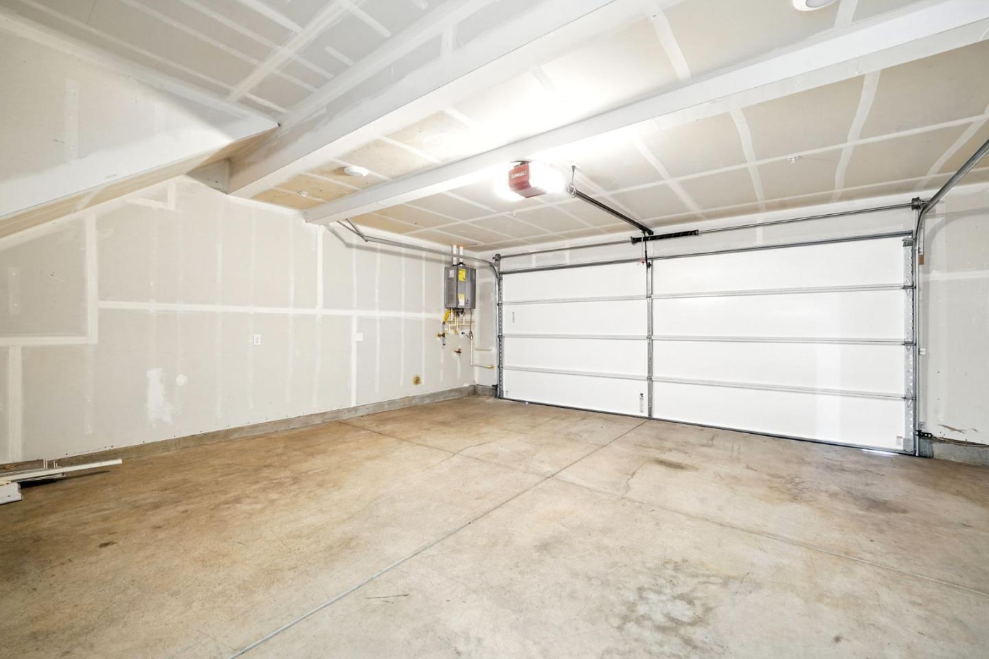 Detail Gallery Image 25 of 49 For 29341 Hub Ct, Hayward,  CA 94544 - 2 Beds | 2/1 Baths