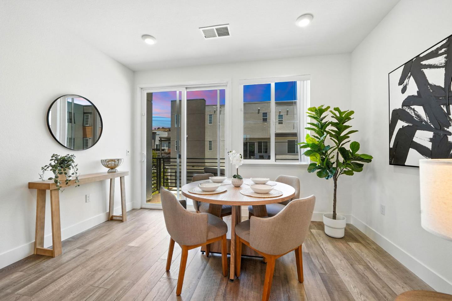 Detail Gallery Image 30 of 49 For 29341 Hub Ct, Hayward,  CA 94544 - 2 Beds | 2/1 Baths