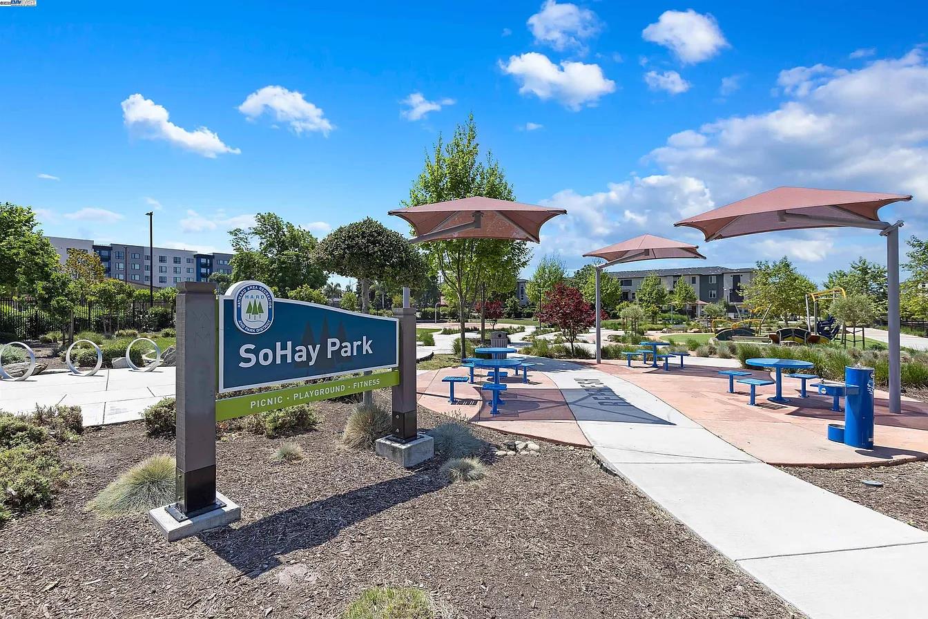 Detail Gallery Image 35 of 49 For 29341 Hub Ct, Hayward,  CA 94544 - 2 Beds | 2/1 Baths