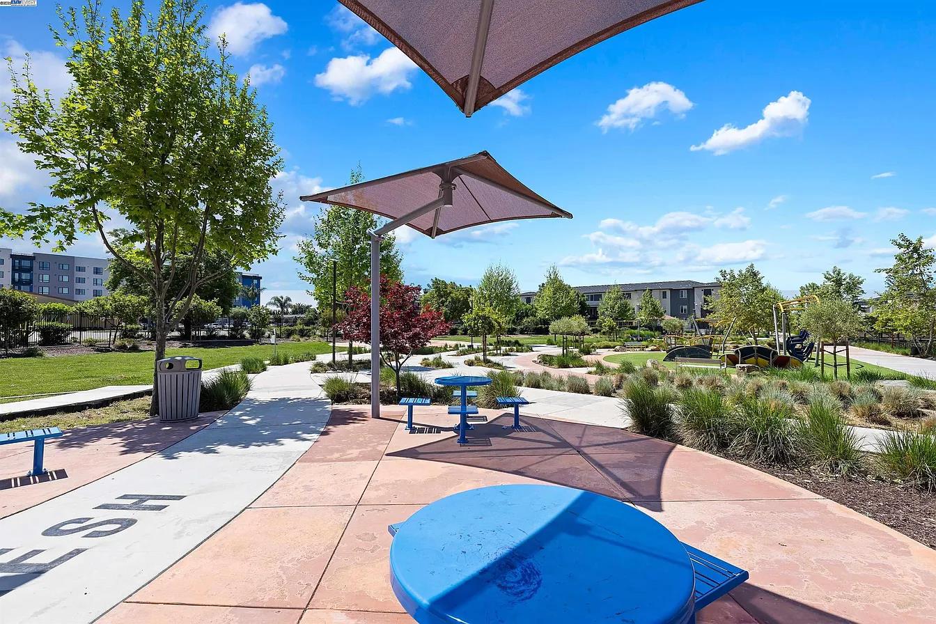 Detail Gallery Image 36 of 49 For 29341 Hub Ct, Hayward,  CA 94544 - 2 Beds | 2/1 Baths