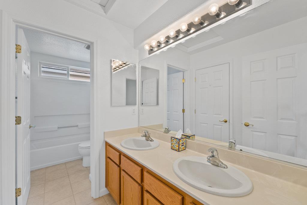 Detail Gallery Image 15 of 27 For 10 Villa St, Watsonville,  CA 95076 - 4 Beds | 2/1 Baths