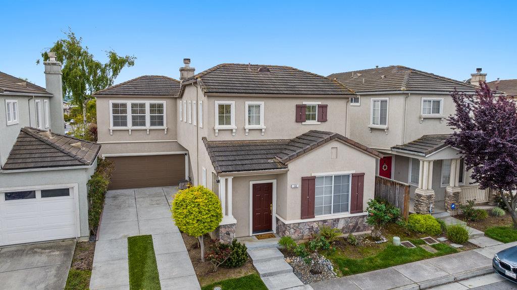 Detail Gallery Image 2 of 27 For 10 Villa St, Watsonville,  CA 95076 - 4 Beds | 2/1 Baths