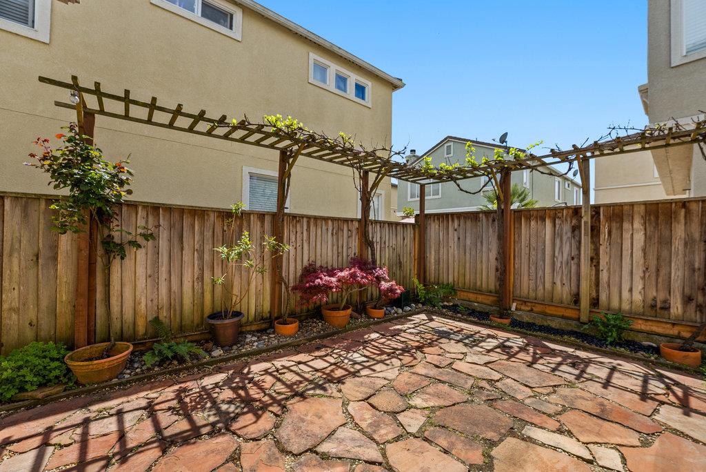 Detail Gallery Image 25 of 27 For 10 Villa St, Watsonville,  CA 95076 - 4 Beds | 2/1 Baths