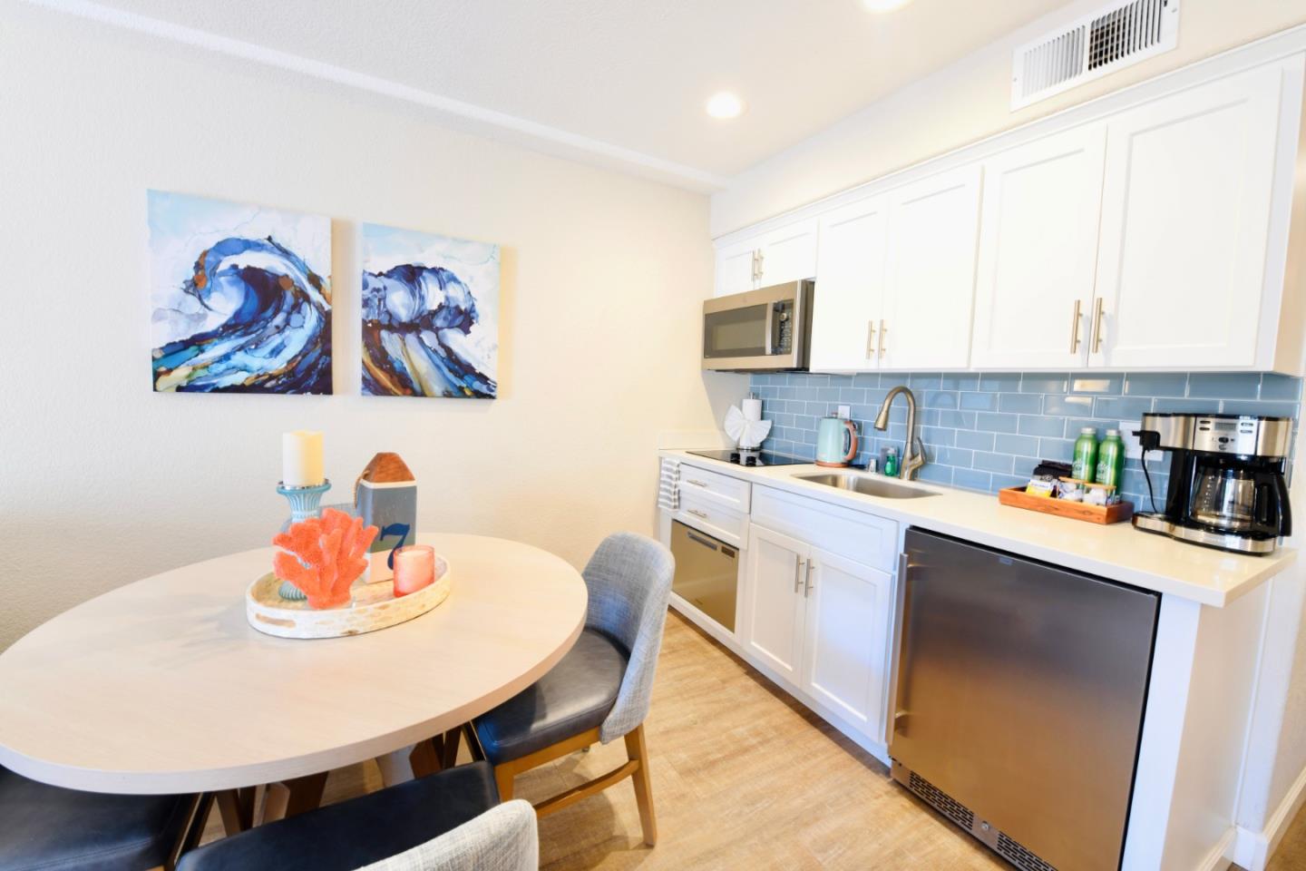 Detail Gallery Image 12 of 34 For 116 Seascape Resort Dr, Aptos,  CA 95003 - 1 Beds | 1 Baths