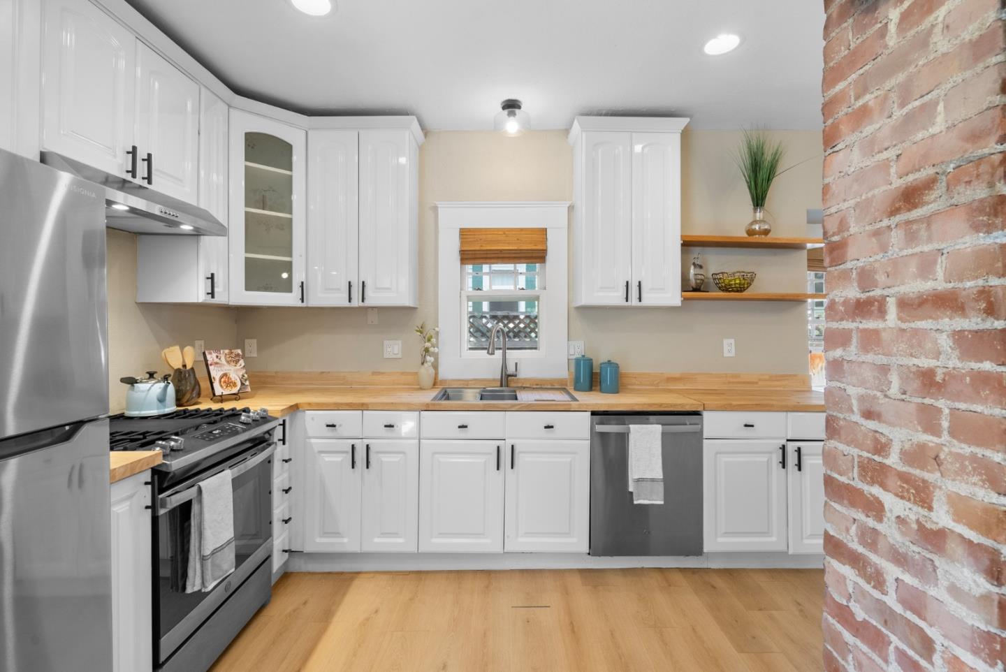 Detail Gallery Image 10 of 25 For 232 Washington St, San Jose,  CA 95112 - 2 Beds | 1 Baths