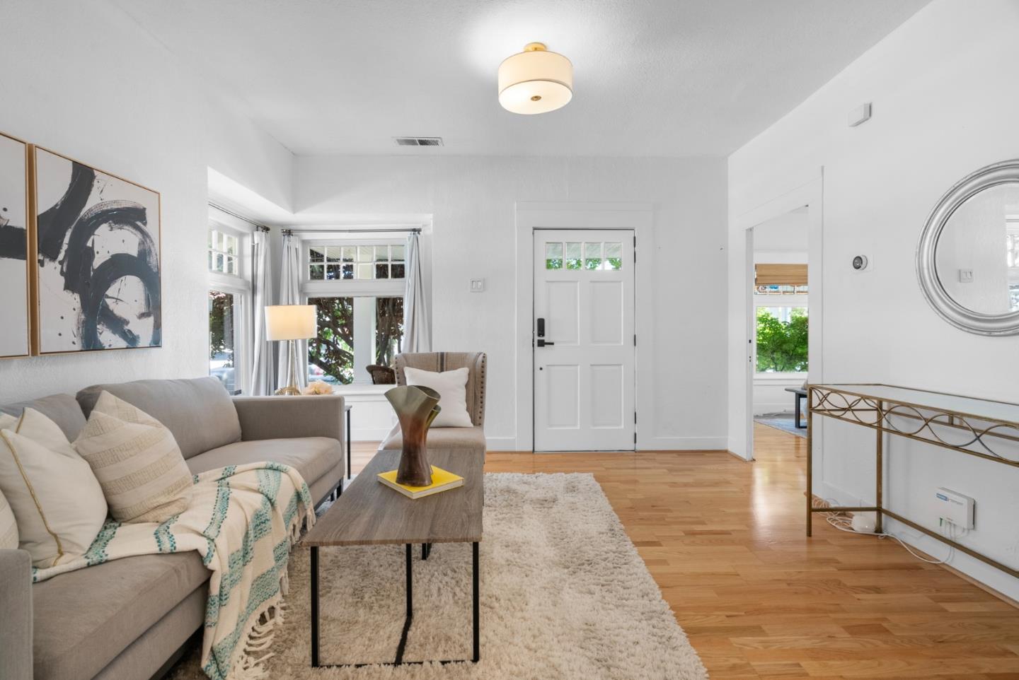 Detail Gallery Image 3 of 25 For 232 Washington St, San Jose,  CA 95112 - 2 Beds | 1 Baths