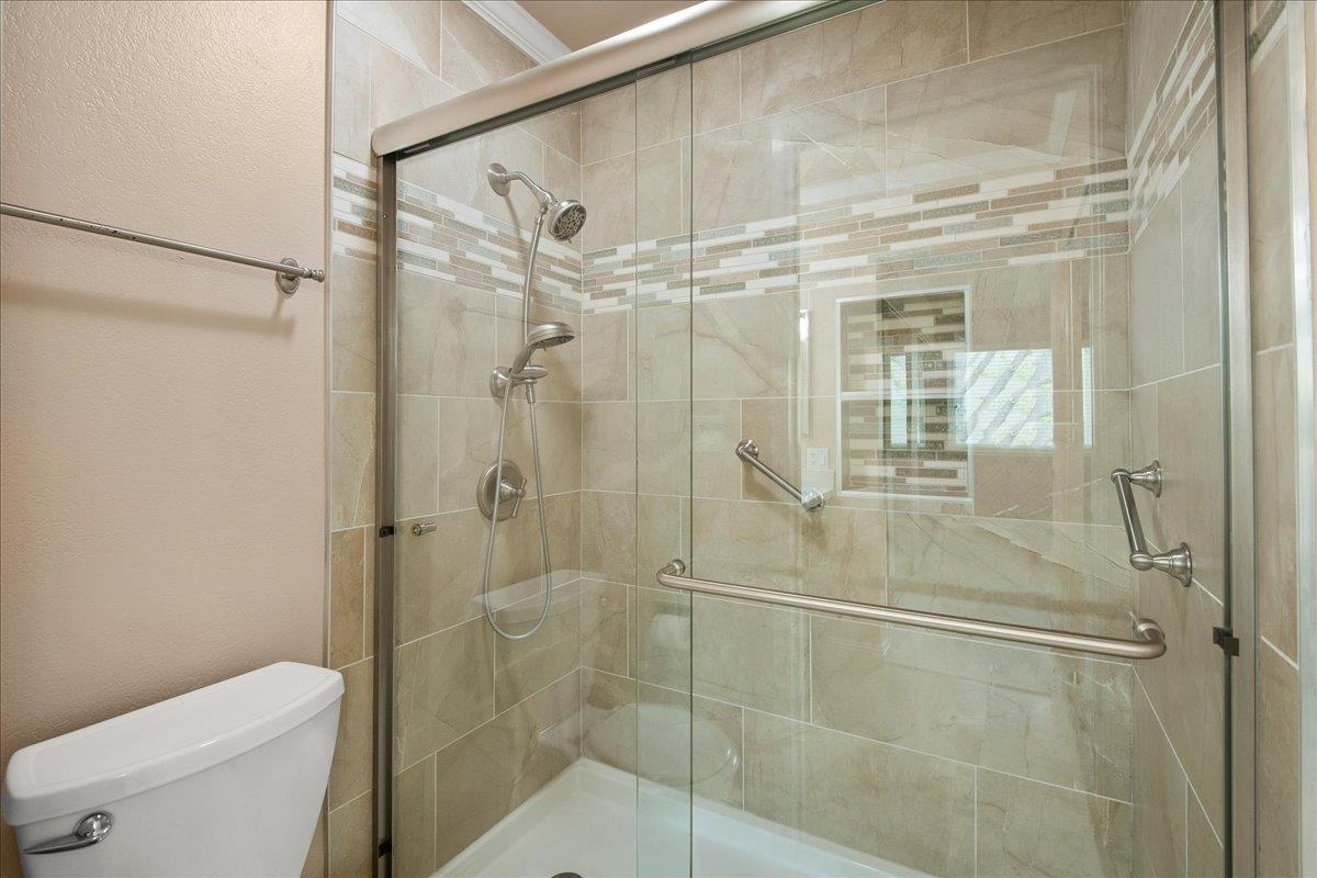 Detail Gallery Image 20 of 30 For 24280 Dover Lane, Hayward,  CA 94541 - 3 Beds | 3 Baths