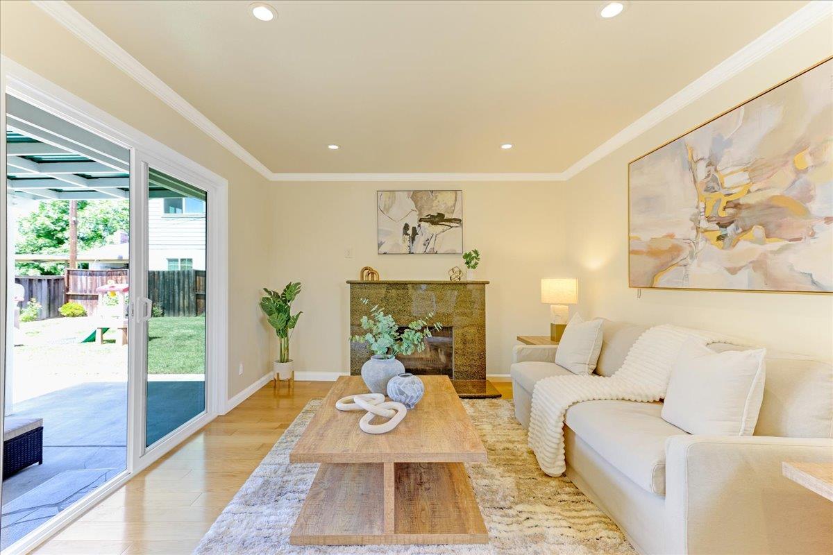 Detail Gallery Image 15 of 51 For 3139 Laneview Dr, San Jose,  CA 95132 - 5 Beds | 2/1 Baths