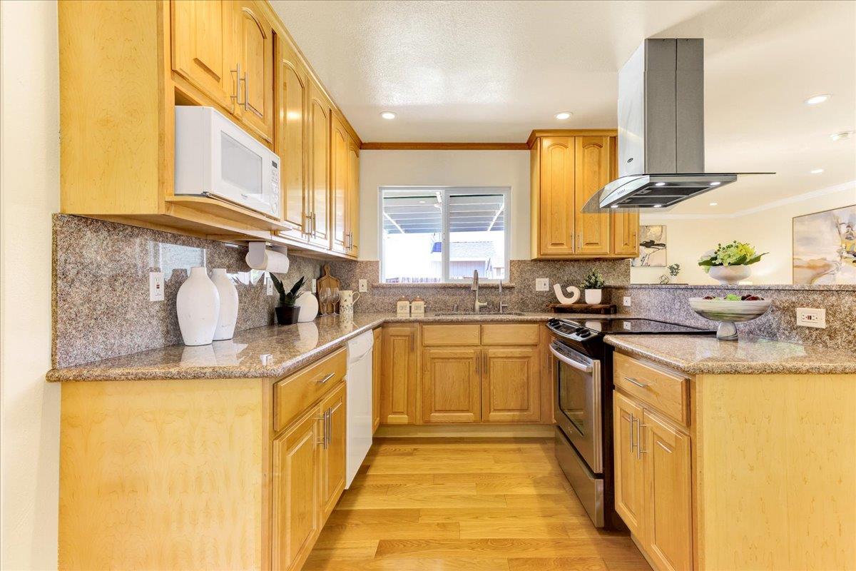 Detail Gallery Image 22 of 51 For 3139 Laneview Dr, San Jose,  CA 95132 - 5 Beds | 2/1 Baths