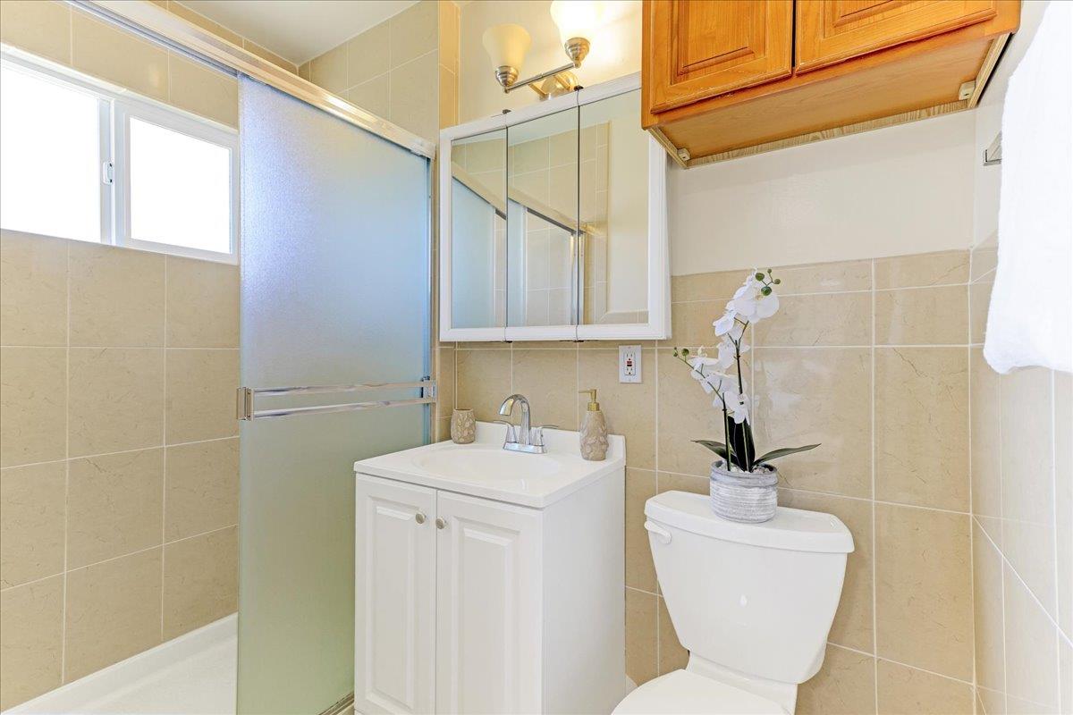 Detail Gallery Image 33 of 51 For 3139 Laneview Dr, San Jose,  CA 95132 - 5 Beds | 2/1 Baths