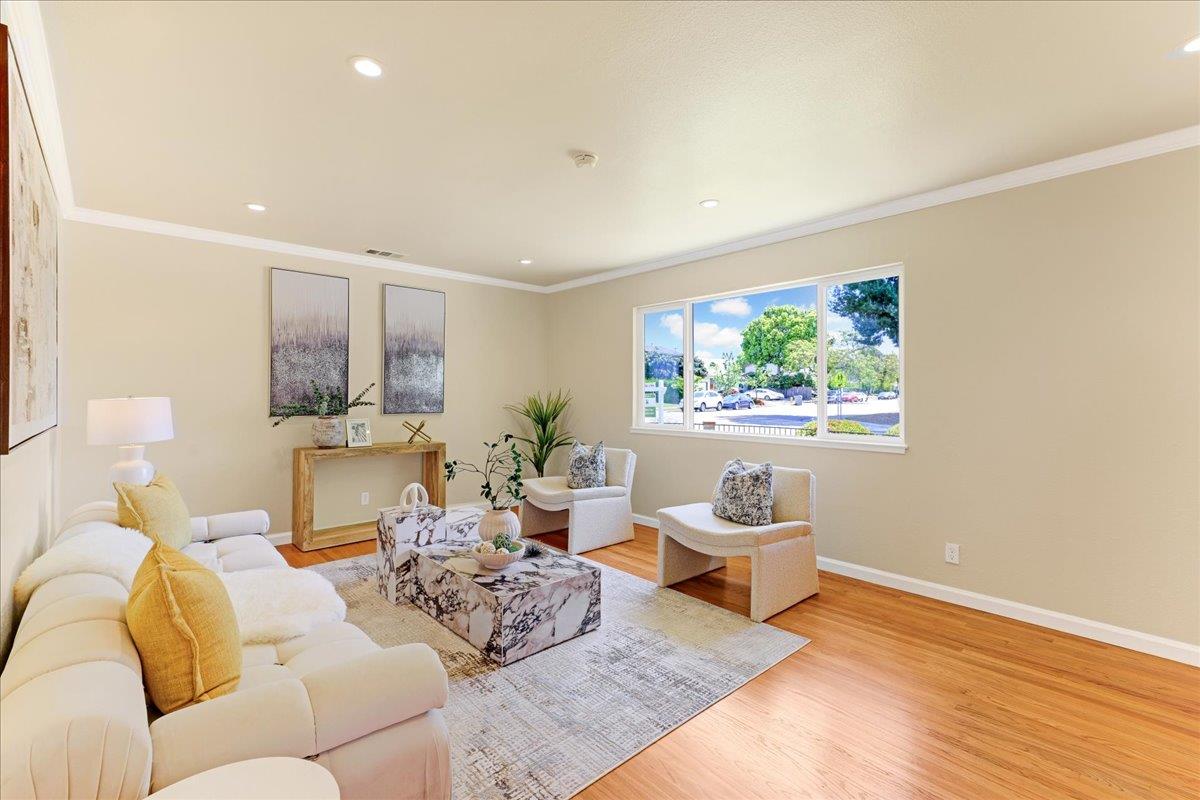 Detail Gallery Image 8 of 51 For 3139 Laneview Dr, San Jose,  CA 95132 - 5 Beds | 2/1 Baths